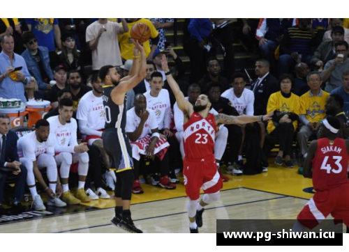 NBA现场热议：精彩比赛、球星风采、赛季看点全解析